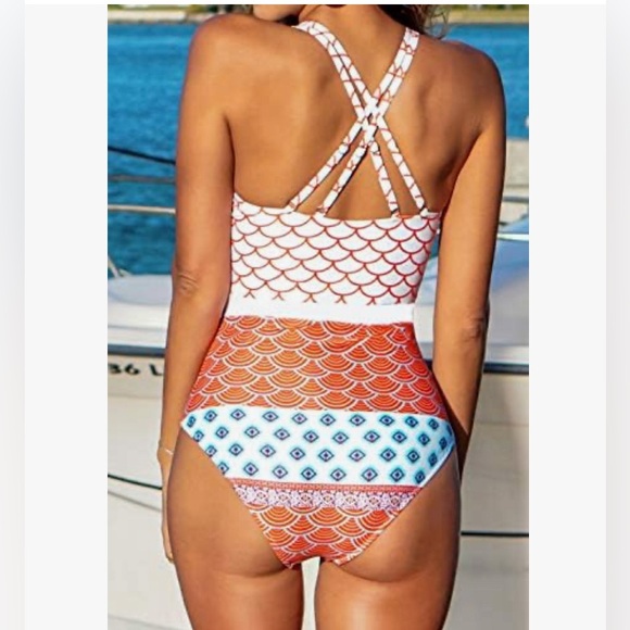 NEW CUPSHE Women's One-piece Swim High Waisted Swimwear Fish Scale Print - Picture 6 of 6